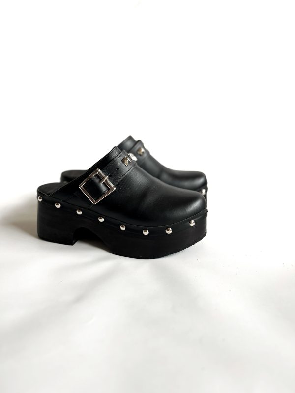 Zuecos Cuero Black Envíos después de 9 días desde que compra - Imagen 3
