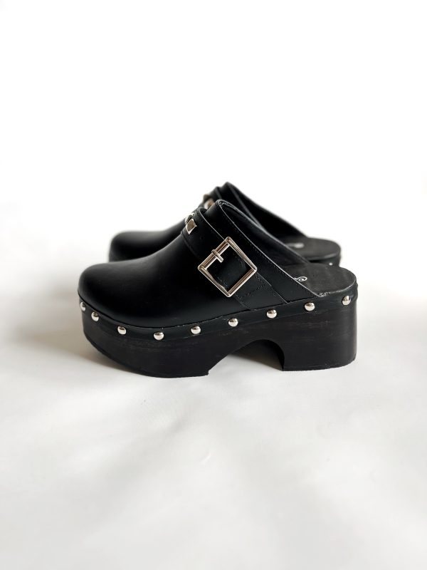 Zuecos Cuero Black Envíos después de 9 días desde que compra - Imagen 2