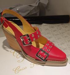 Bari Cuero Red